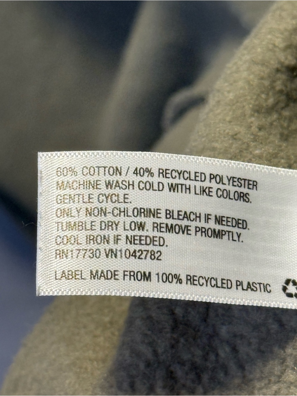 Wild Fable Women's Cropped Hoodie - Olive Green. Size XS - Picture 4 of 5